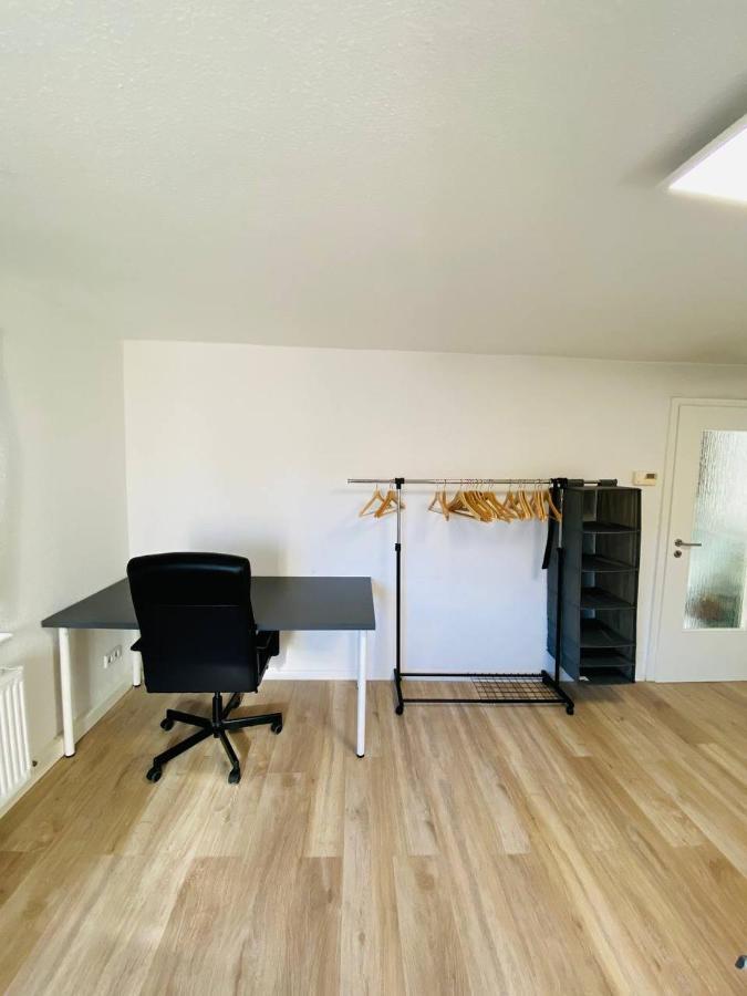 Xxl Ruhiges Sofa Freital Am Fluss Dresden Apartment Bagian luar foto